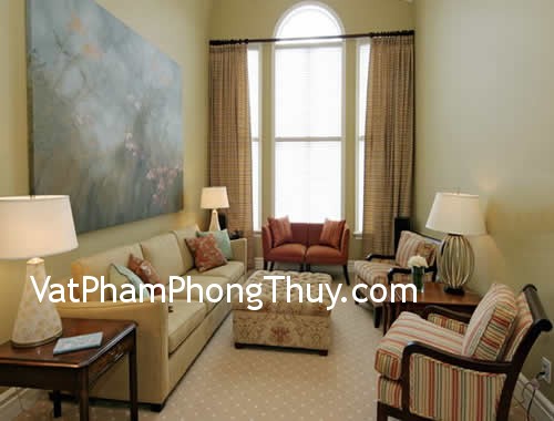 Bài trí sofa nên 'tựa lưng vào núi'
