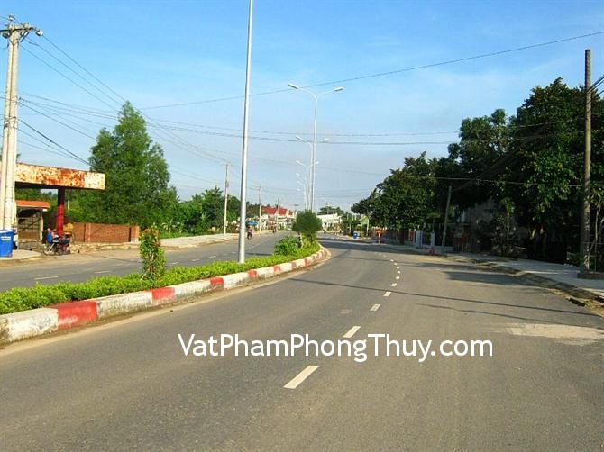 Mua nhà nên tránh đường phản cung