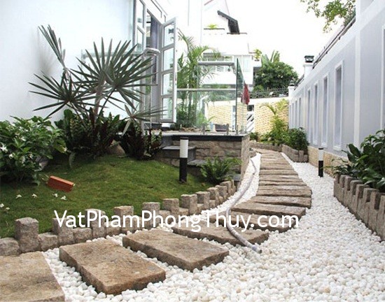 Cách rải sỏi trang trí sân vườn hợp phong thủy