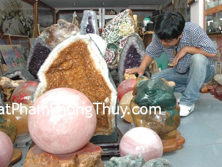 Đá phong thủy không nên đặt tùy tiện trong nhà kẻo rước họa