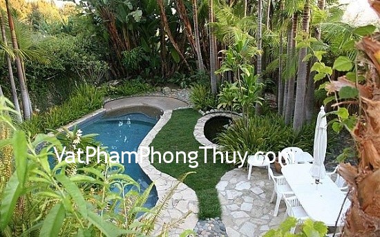 Cách bố trí dòng nước trong vườn giúp tiền tài, may mắn chảy vào nhà
