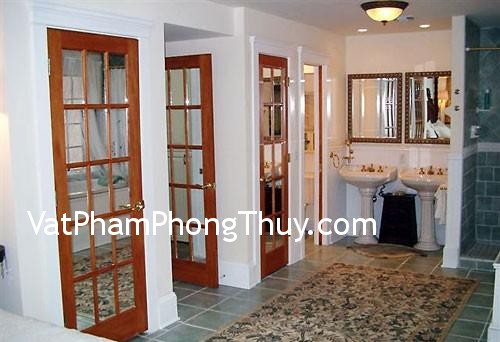 Cách bố trí các cửa ra vào trong nhà phố rất hợp phong thuỷ