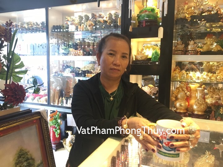 Chị Tâm - khách hàng mua chuỗi thạch anh tím xen thạch anh vàng Nam Phi 14li 16bi S6216-S5-4018
