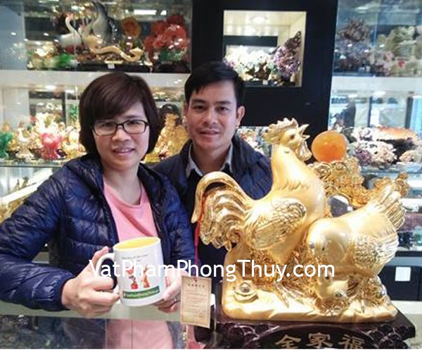 Anh Hảo - khách hàng mua tượng gia đình gà G004A