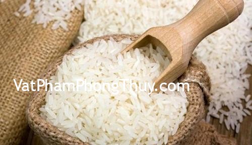 Nhà ngập tràn tài lộc nhờ biết cách bố trí hũ gạo