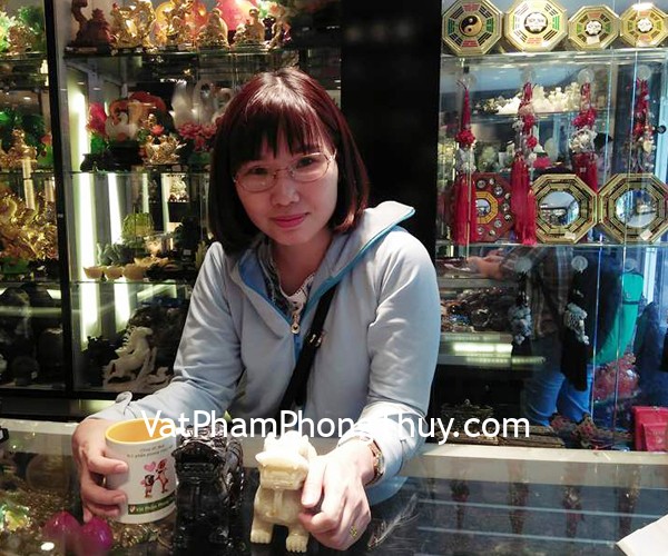 Chị Hồng – Khách hàng mua Tỳ Hưu Bắc Kinh trung BKD-M, BKX-M,Long quy đá hắc ngà GM072