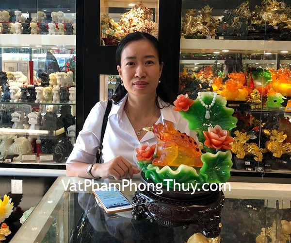 Chị Nga - khách hàng mua thiềm thừ trên sen C058A