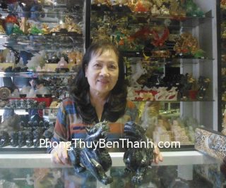 Cô Thu Hoa - khách hàng mua Tỳ hưu Độc Ngọc THDN-L