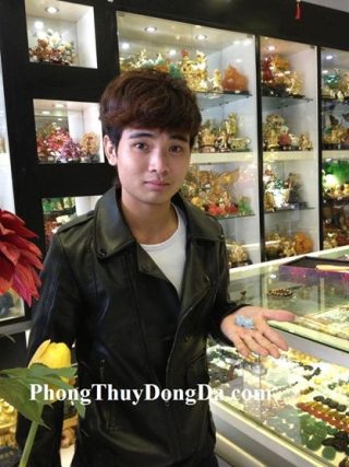 Anh Ngọc - khách hàng mua Tỳ Hưu ngọc Myanmar S952