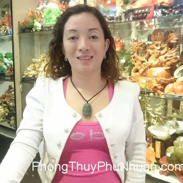Chị Yến - Khách hàng mua Phật bản mệnh ngọc Đông linh S5068-8