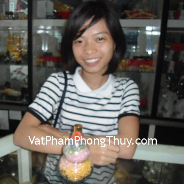 Chị Huệ - khách hàng mua hồ lô ngũ hành lớn