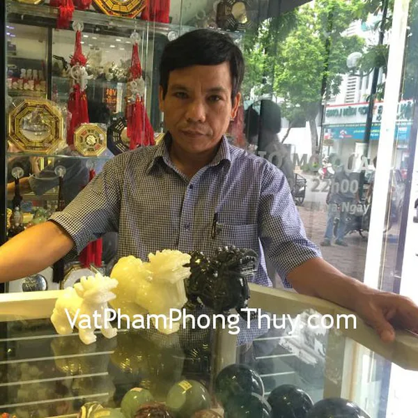 Chú Khải- khách hàng mua tỳ hưu bắc kinh đen trung, tỳ hưu bắc kinh xanh trung và tỳ hưu trắng chuẩn