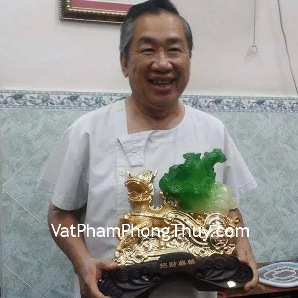 Chú Minh - Khách hàng mua Kỳ lân kéo cải xanh E164