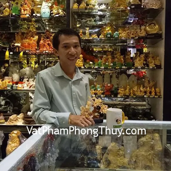 Anh Thái - khách hàng mua chuỗi thạch anh vàng S6225-1331 và cây tài lộc thach anh vàng KC047