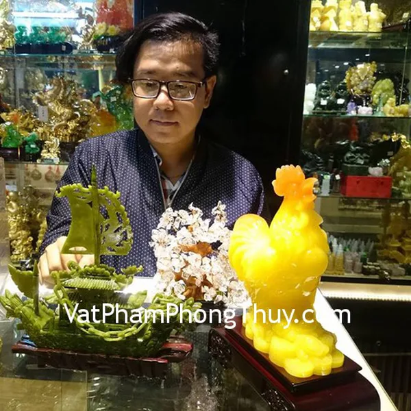 Anh Lâm - Khách hàng mua Gà vàng G061A, cây tài lộc thạch anh trắng KC029 và Thuyền rồng lam ngọc nhỏ HM182