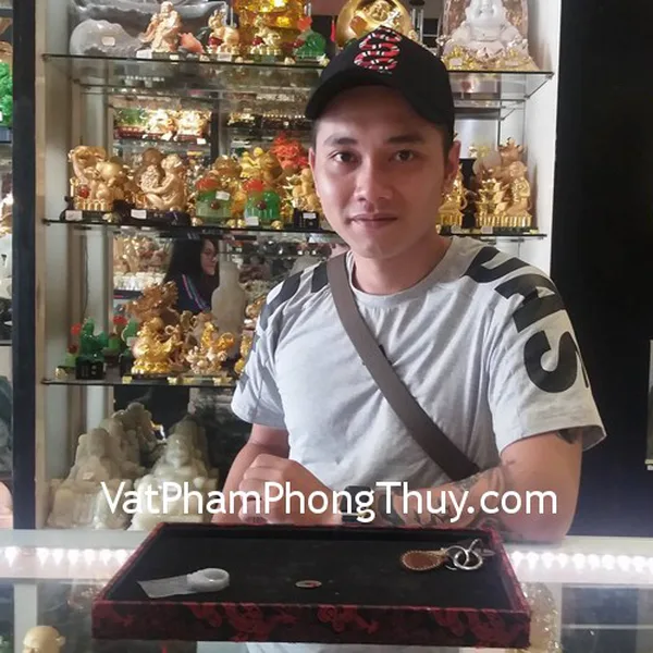 Anh Nhân- khách hàng mua nhẫn Tỳ hưu Phỉ Thúy S2030