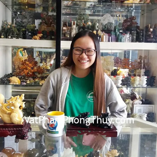 Chị Nhã - khách hàng mua Cặp Tỳ hưu thạch anh đen GM009