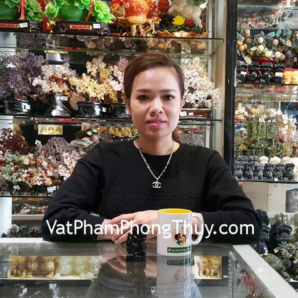 Chị Ngọc - khách hàng mua tỳ hưu thạch anh đen GM009, chuỗi thạch anh hồng S6218-1296, hồ ly thạch anh hồng S6341 và đồng xu hoa mai 5 canh CC1139