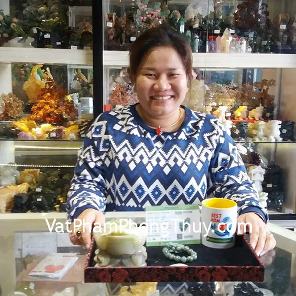 Chị Linh - khách hàng mua Thiềm thừ Cẩm thạch Tây tạng CTT-M, Chuỗi Phỉ thúy xanh đậm S6396, Tỳ hưu Phỉ thúy S5151-3976, Đĩa thất tinh M032
