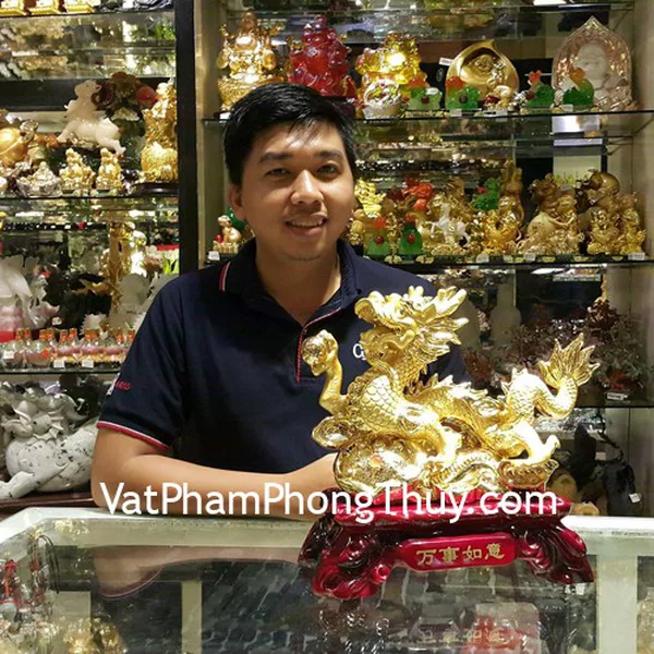 Anh Sơn - khách hàng mua tượng rồng vàng trên như ý G096A
