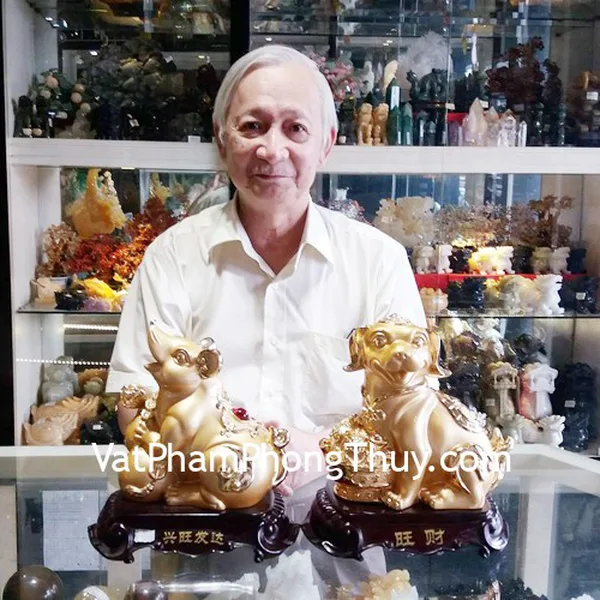 Chú Dũng - khách hàng mua Chuột vàng ôm hồ lô vàng H412G, Chó vàng chậu tiền H405G