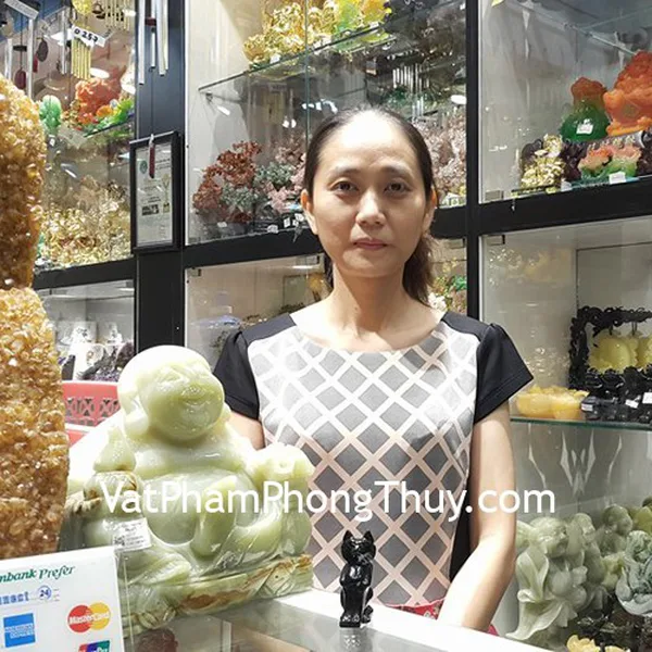 Chị Trang - khách hàng mua tượng hồ ly đen GM124