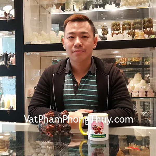 Anh Sơn - khách hàng mua tỳ hưu đá nham thạch M076