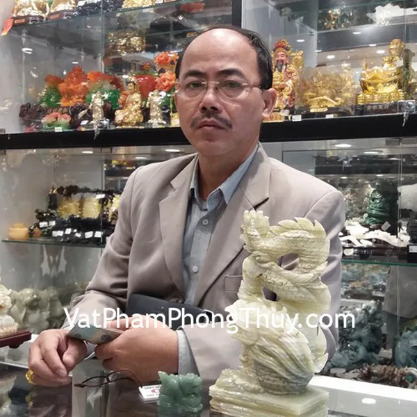 Anh Giang - khách hàng mua tượng rồng cẩm thạch đứng lớn N074 và rồng ngọc đông linh HM047