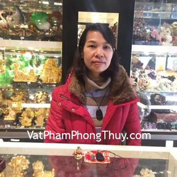 Chị Hường - khách hàng mua hồ lô đồng nhỏ và phật bản mệnh đá hắc ngà