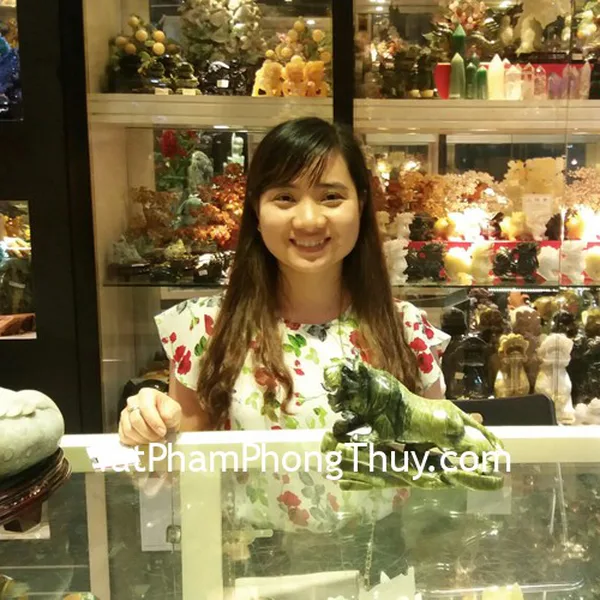 Chị Chiến - khách hàng mua Hổ đá Lam ngọc GM111