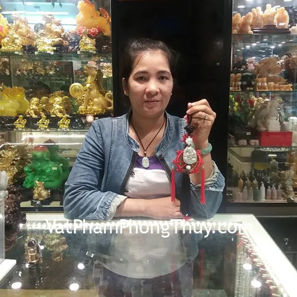 Chị My - Khách hàng mua Ngọc bội quan âm phỉ thúy S6419 và Xu 12 con giáp CC2001