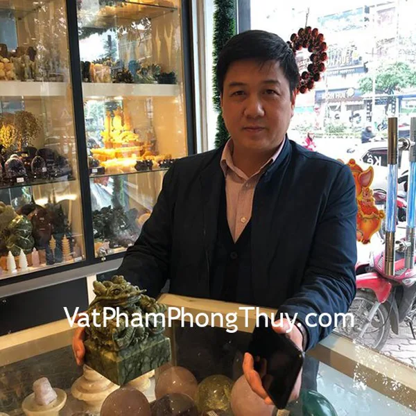 Anh Minh - khách hàng mua ấn rồng lam ngọc GM181