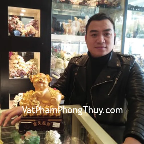 Anh Châu - khách hàng mua tượng heo ôm cải LN031