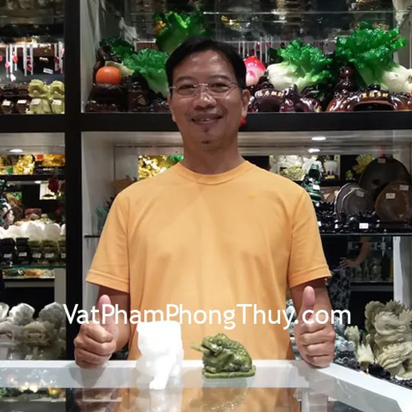 Anh Vũ - khách hàng mua tỳ hưu bạch ngọc cõng nguyên bảo nhỏ GM004