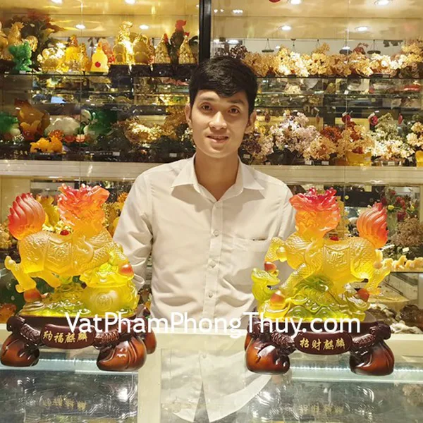Anh Trưởng - khách hàng mua Cặp Kỳ Lân lưu ly C081A