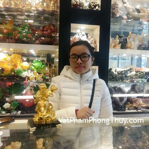 Chị Dinh - Khách hàng mua Khỉ ôm nguyên bảo như ý K059M.