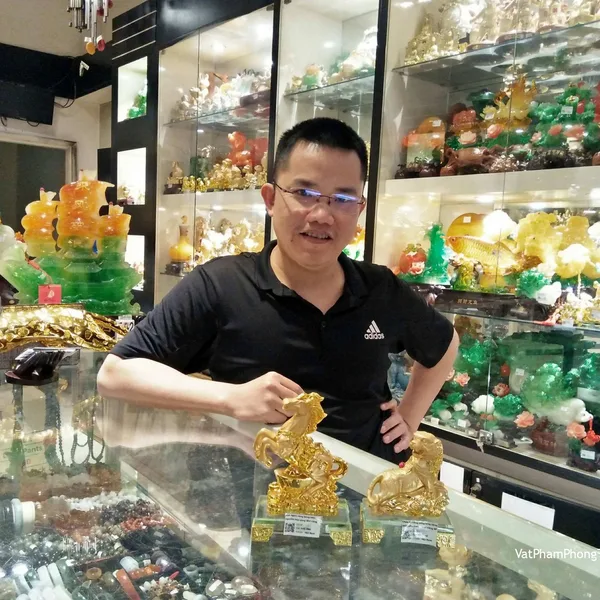 Anh Huy - Khách hàng mua Vua ngựa vàng bóng LN136 và Chúa hổ vàng LN183.