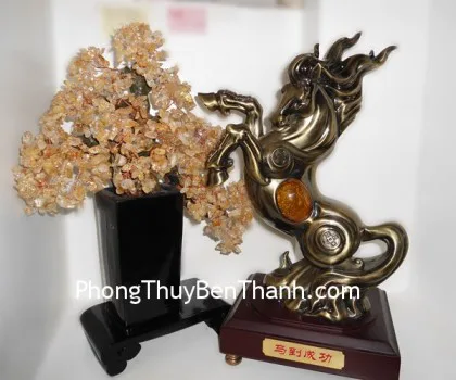 Ngựa mã đáo thành công vàng Y206
