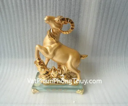 Dê vàng cây tre, thủy tinh - cát tường cao chiếu H058G