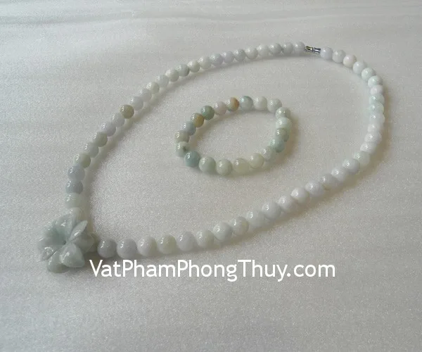 Vòng tay ngọc Phỉ Thúy nhạt S5123-625