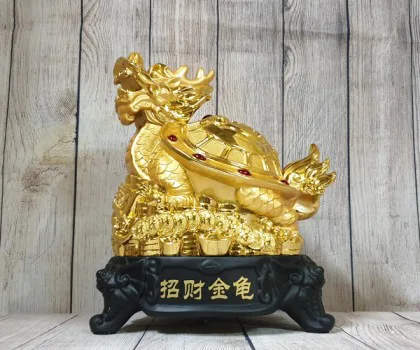Thần rùa đầu rồng vàng bóng mai điểm hồng ngọc trên đống tiền vàng đế gỗ - Chiêu Tài Kim Quy FLN162