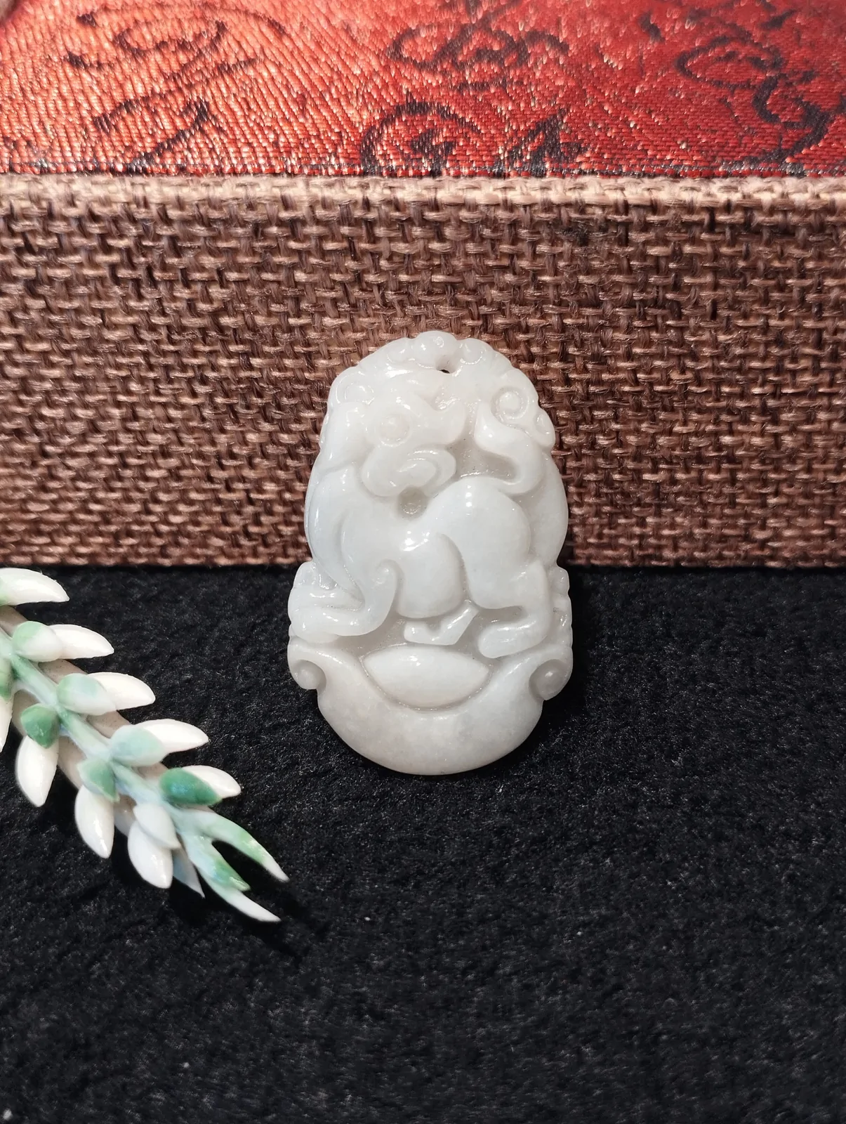 Mặt 12 con giáp ngọc phỉ thúy (Tuất) S6879-11