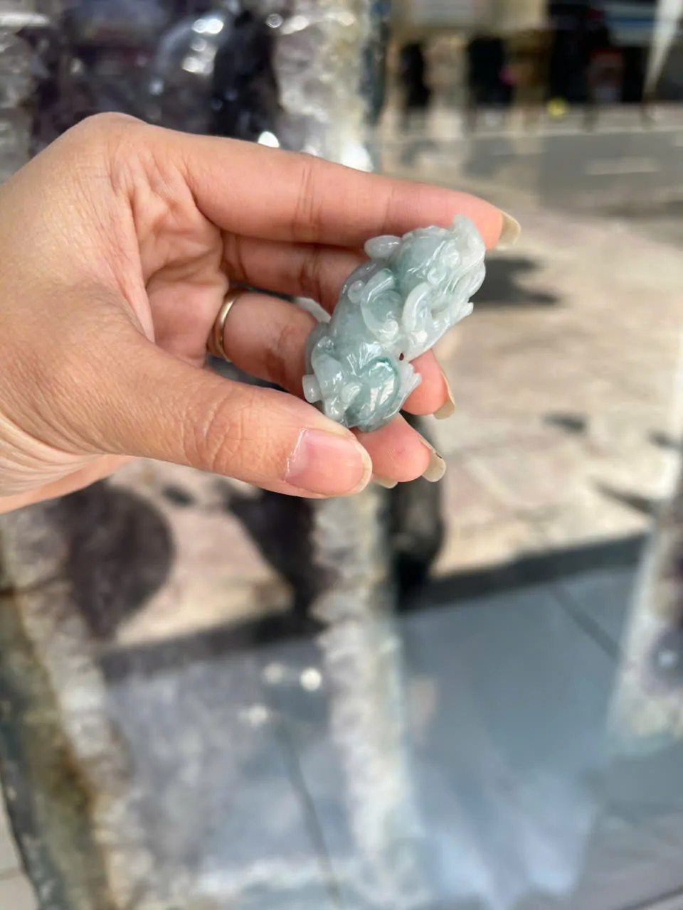 Tỳ hưu ngọc phỉ thúy xanh đậm vân mây A+++++ (GCN 17580 - 27.96 gr) S6897-S4-6095