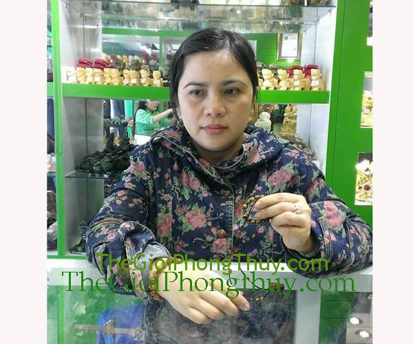 Chị Thư - khách hàng mua vòng tay thạch anh Tóc Tiên Đồng FS5104-4017
