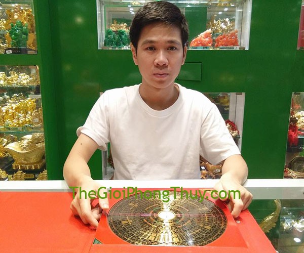Anh Hùng- Khách hàng mua La kinh mặt đồng khủng FCC2011