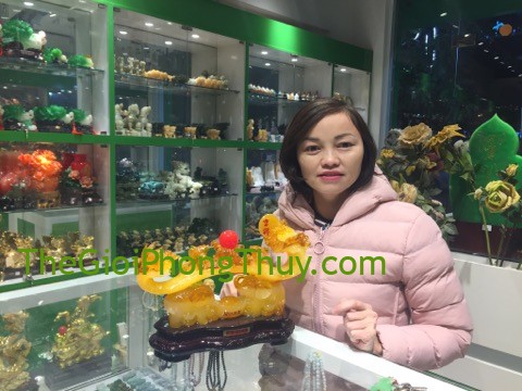 Chị Tuyến - Khách hàng mua Gậy như ý vàng trên cặp voi nguyên bảo FG126A