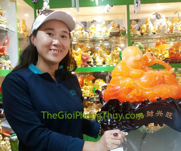 Chị Ngọc - Khách hàng mua Phật di lạc ngọc vàng cam ngồi khủng có như ý FC129A