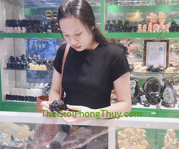 Chị Bích - Khách mua Tỳ hưu hắc ngà có cánh 4 tấc (mini) FGM009