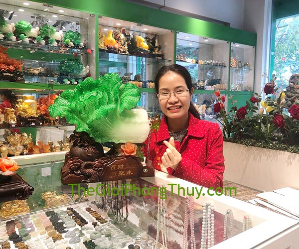 Chị Nhi - Khách mua Bắp cải xanh khủng cuốn lưu ly trên đế gỗ túi tiền - Bách Tài Tụ Lai FLN067