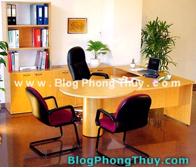 ban-lam-viec-chi-can-xe-dich-8-cm-la-da-thay-doi-luong-khi-di-chuyen.jpg